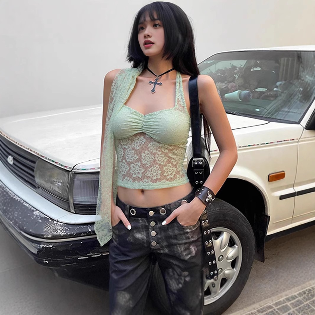 欧美亚马逊外贸2026夏季新款性感V领花纹蕾丝网纱短款挂脖背心女
